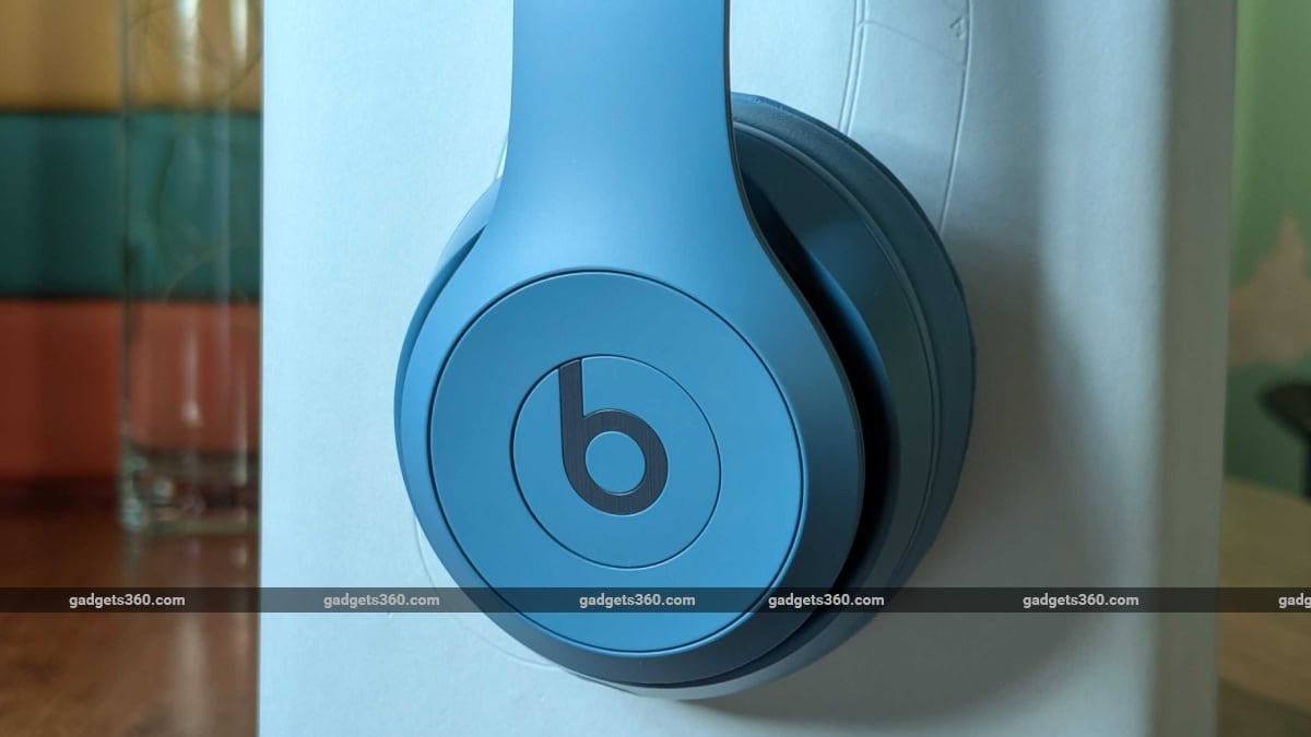 Beats Solo 4 Review: Good Audio Quality, But Expensive